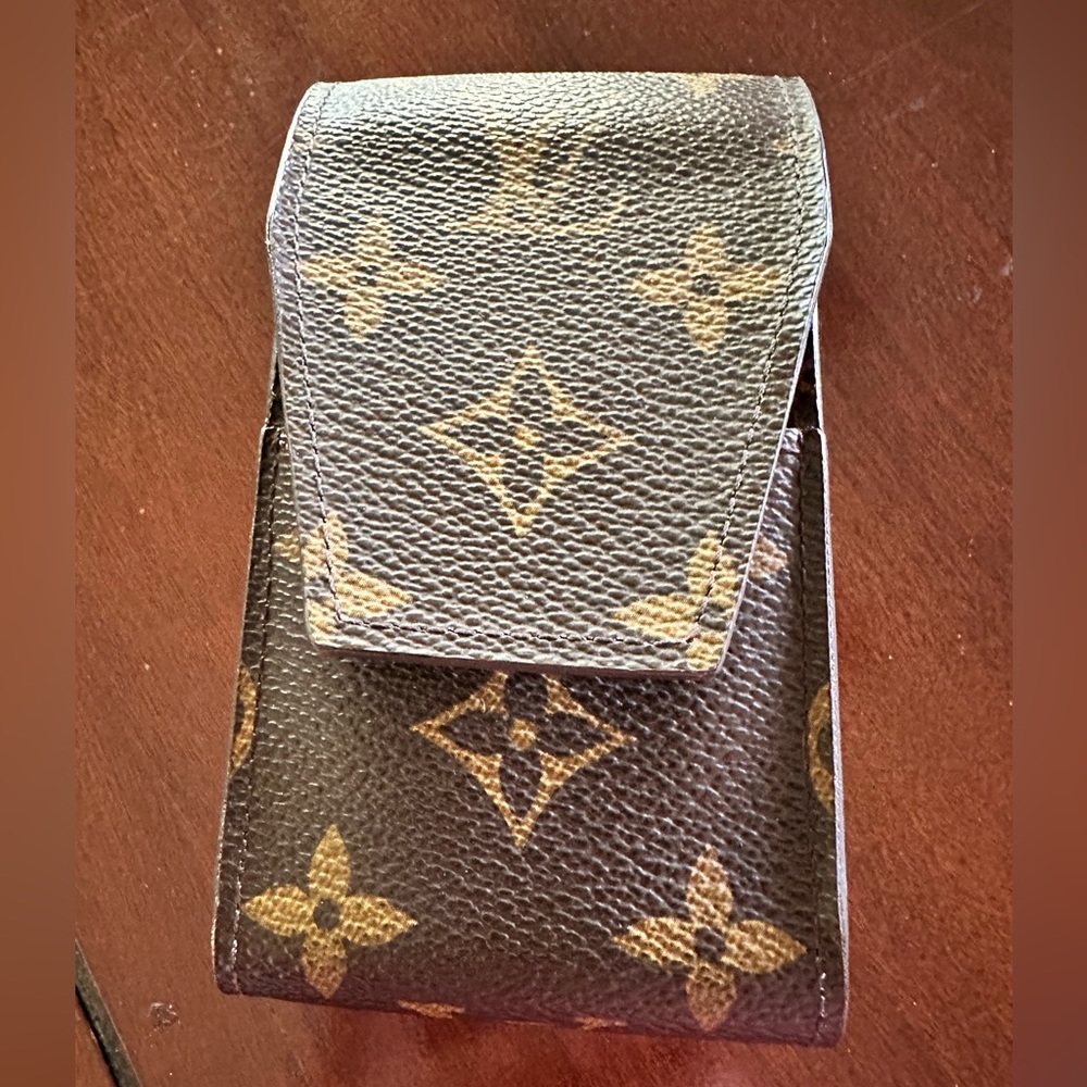 Authentic Louis Vuitton  Monogram Etui Cigarette Lipstick Case